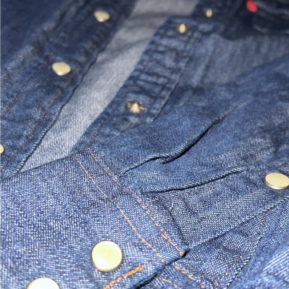 Levi’s Jean button down shirt with tags - Picture 11 of 16